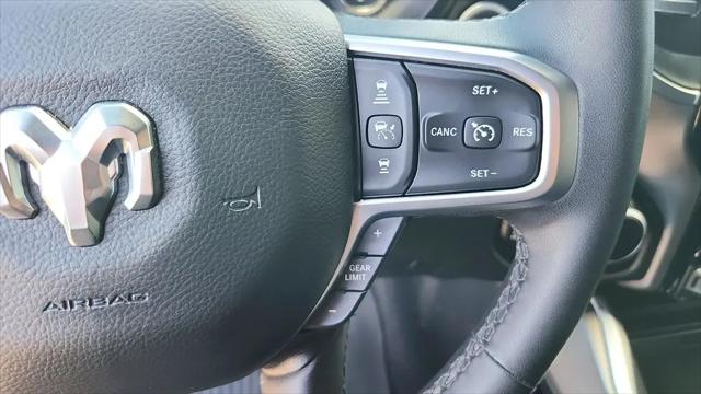 2025 Ram 1500 Big Horn Crew Cab 4x4 5'7" Box
