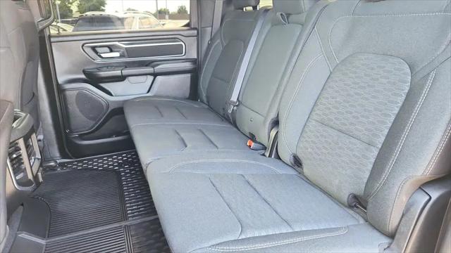 2025 Ram 1500 Big Horn Crew Cab 4x4 5'7" Box