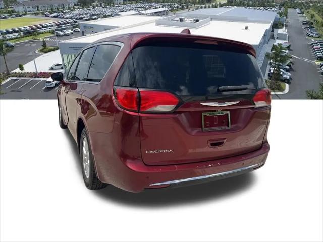 2020 Chrysler Pacifica Touring