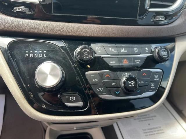 2020 Chrysler Pacifica Touring