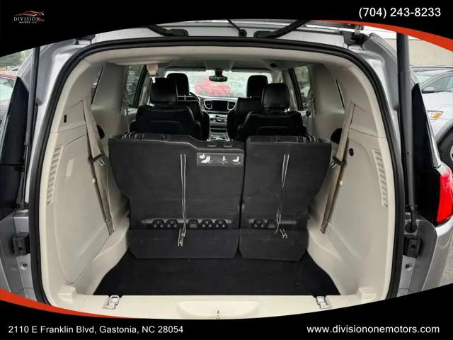 2017 Chrysler Pacifica Touring-L