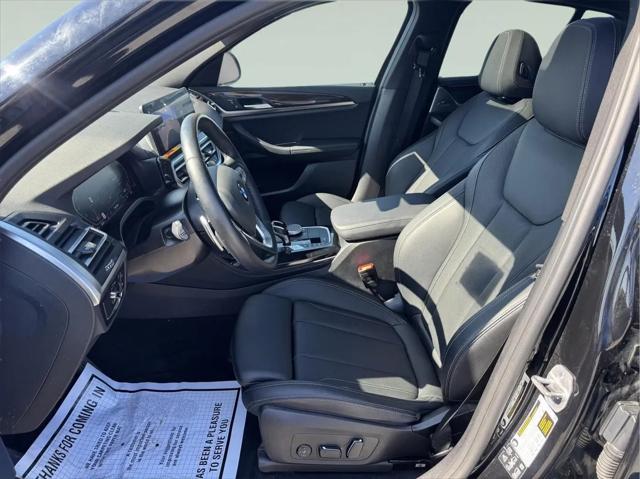 2025 BMW X4 xDrive30i