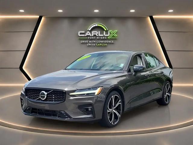 2024 Volvo S60 B5 Plus Dark Theme
