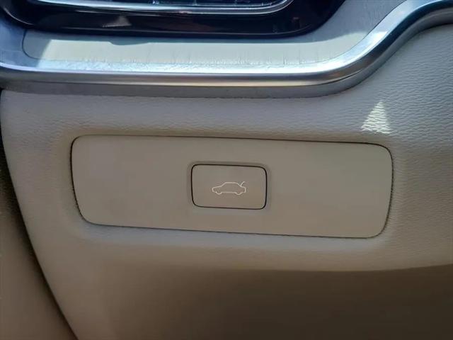 2024 Volvo S60 B5 Plus Dark Theme