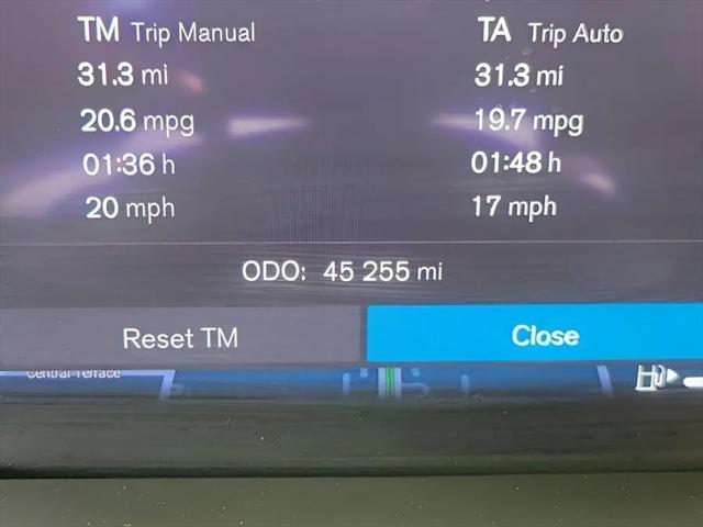 2024 Volvo S60 B5 Plus Dark Theme
