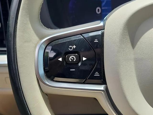 2024 Volvo S60 B5 Plus Dark Theme