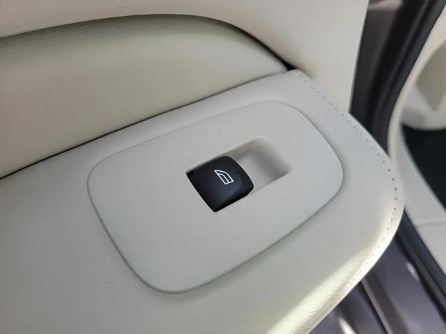 2024 Volvo S60 B5 Plus Dark Theme