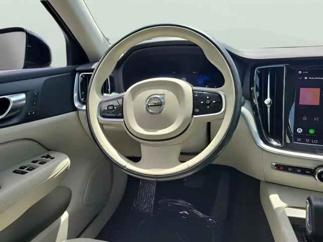 2024 Volvo S60 B5 Plus Dark Theme