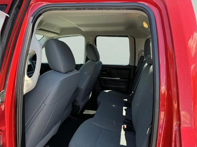 2018 Ram 1500 Express Quad Cab 4x4 6'4" Box