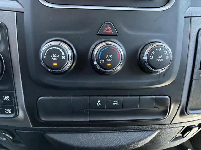 2018 Ram 1500 Express Quad Cab 4x4 6'4" Box