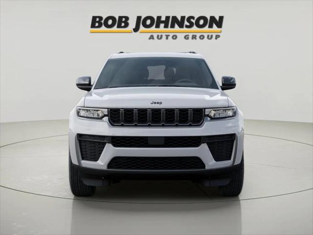 2026 Jeep Grand Cherokee L Altitude 4x4