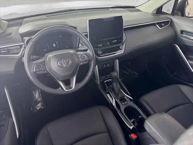 2025 Toyota Corolla Cross XLE