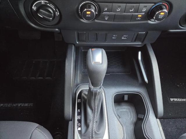2022 Nissan Frontier Crew Cab SV 4x4