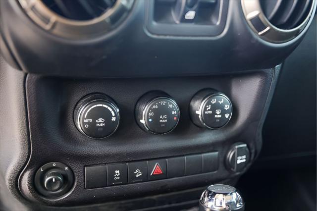 2018 Jeep Wrangler JK Unlimited Golden Eagle 4x4