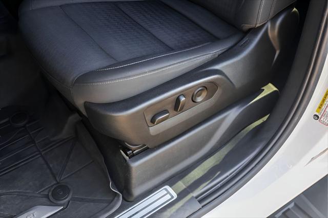 2023 Chevrolet Silverado 1500 4WD Crew Cab Standard Bed LT