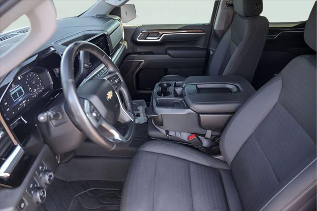 2023 Chevrolet Silverado 1500 4WD Crew Cab Standard Bed LT