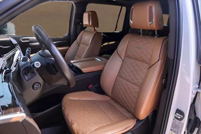 2023 Cadillac Escalade ESV 4WD Sport