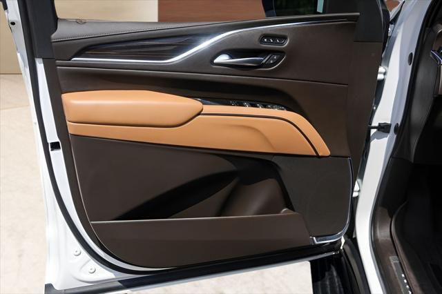 2023 Cadillac Escalade ESV 4WD Sport