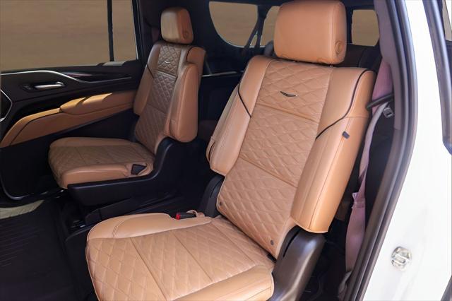2023 Cadillac Escalade ESV 4WD Sport