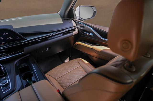 2023 Cadillac Escalade ESV 4WD Sport