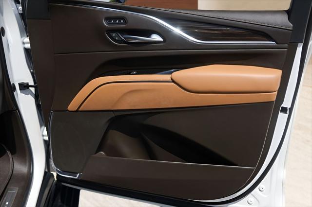 2023 Cadillac Escalade ESV 4WD Sport