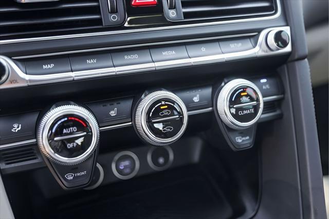 2022 Genesis G70 2.0T RWD