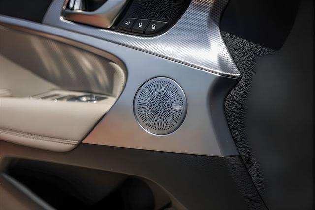 2022 Genesis G70 2.0T RWD