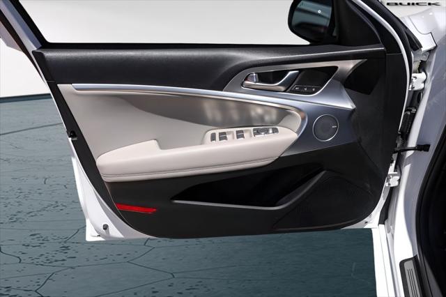 2022 Genesis G70 2.0T RWD