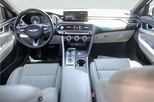 2022 Genesis G70 2.0T RWD