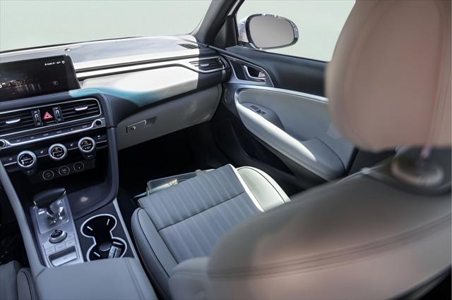 2022 Genesis G70 2.0T RWD