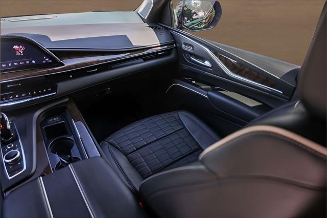 2024 Cadillac Escalade 4WD Sport Platinum