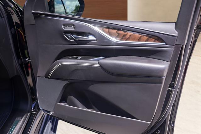 2024 Cadillac Escalade 4WD Sport Platinum