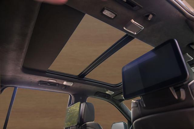 2024 Cadillac Escalade 4WD Sport Platinum