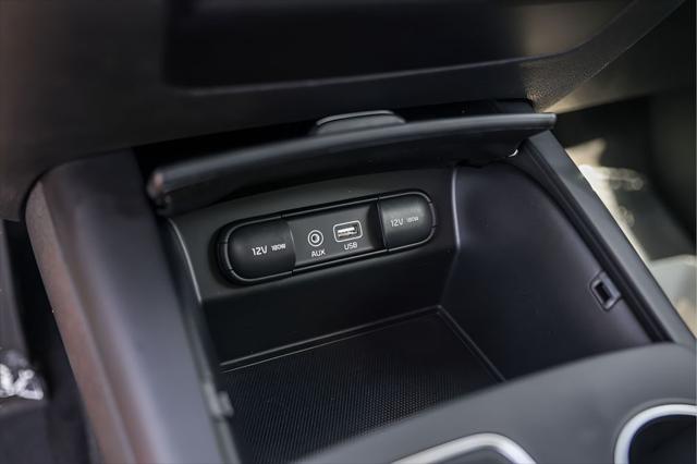 2017 Kia Sorento 3.3L LX