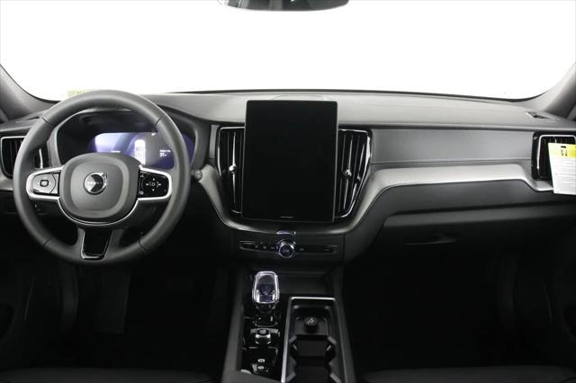 2026 Volvo XC60 Plug-In Hybrid Black Edition Ultra, T8 AWD Electric/Gasoline, Dark