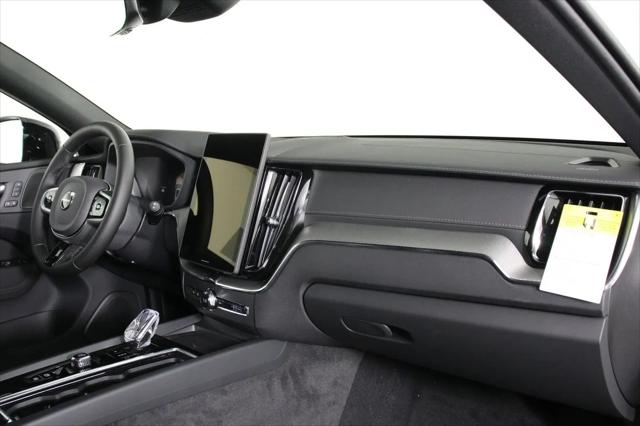 2026 Volvo XC60 Plug-In Hybrid Black Edition Ultra, T8 AWD Electric/Gasoline, Dark