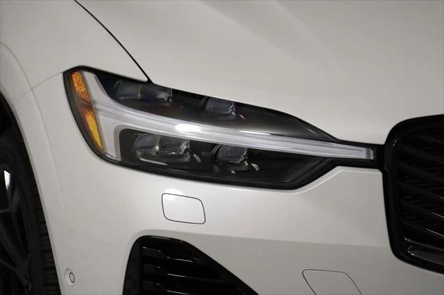 2026 Volvo XC60 Plug-In Hybrid Black Edition Ultra, T8 AWD Electric/Gasoline, Dark