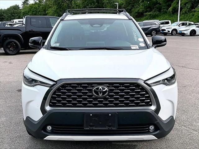 2025 Toyota Corolla Cross XLE