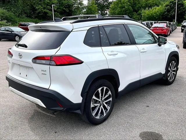2025 Toyota Corolla Cross XLE