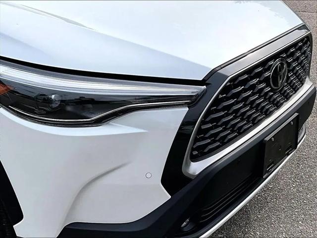 2025 Toyota Corolla Cross XLE
