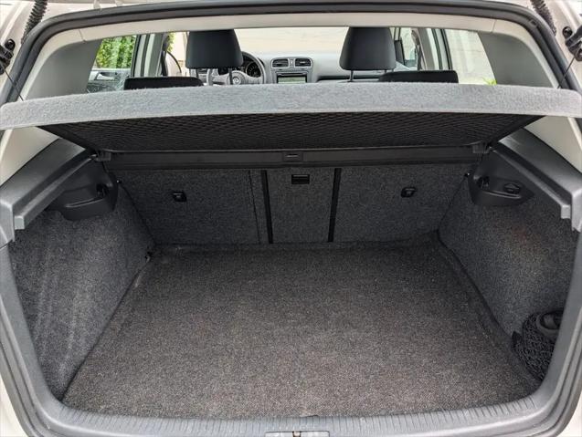 2011 Volkswagen Golf 2.5L 4-Door