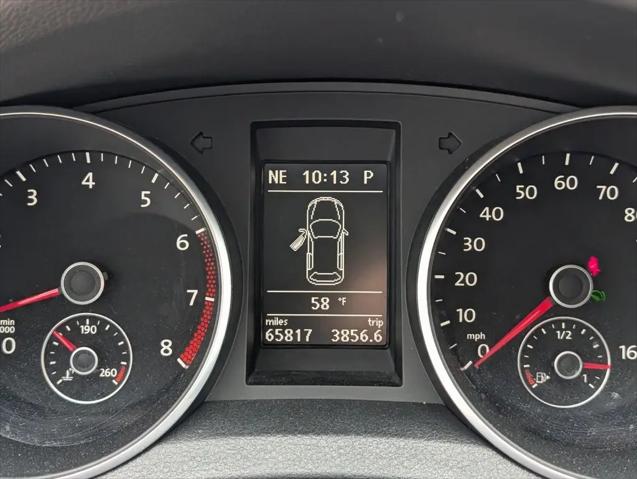 2011 Volkswagen Golf 2.5L 4-Door