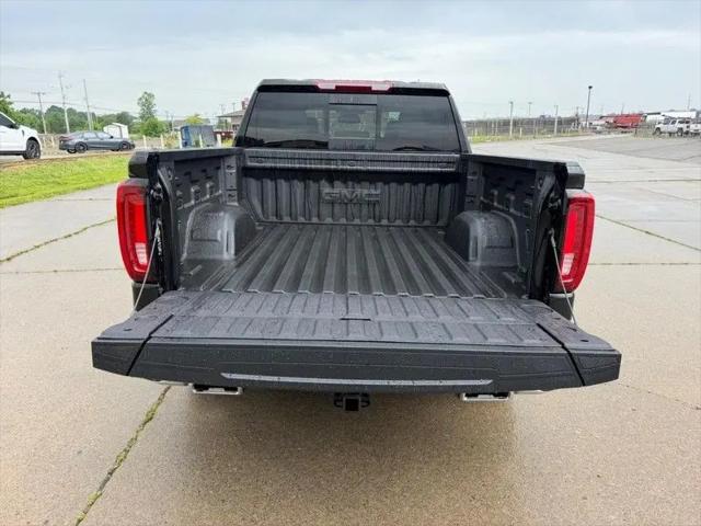 2026 GMC Sierra 1500 Crew Cab, Short Bed, SLT, 4WD