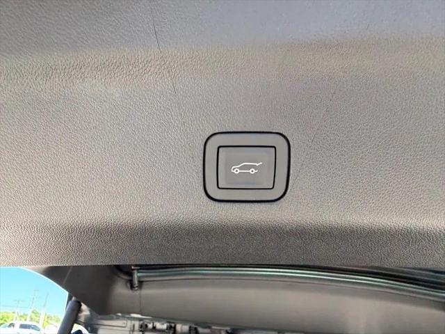 2026 GMC Yukon XL 4WD AT4