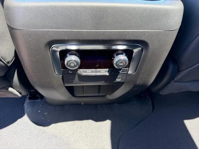 2026 GMC Yukon XL 4WD AT4