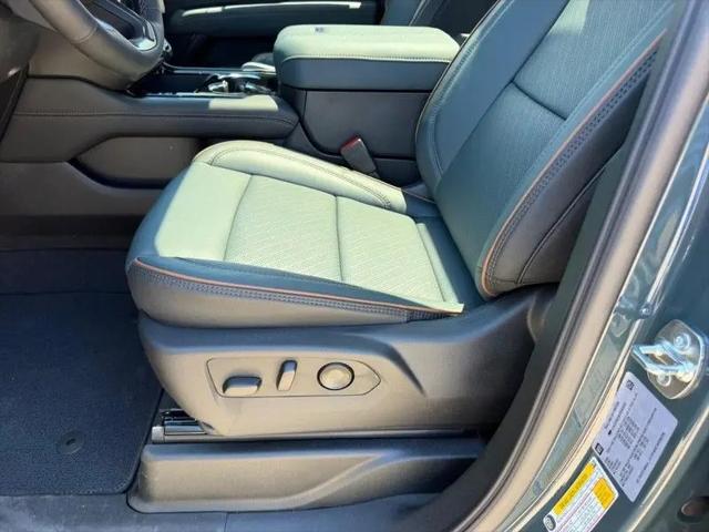 2026 GMC Yukon XL 4WD AT4