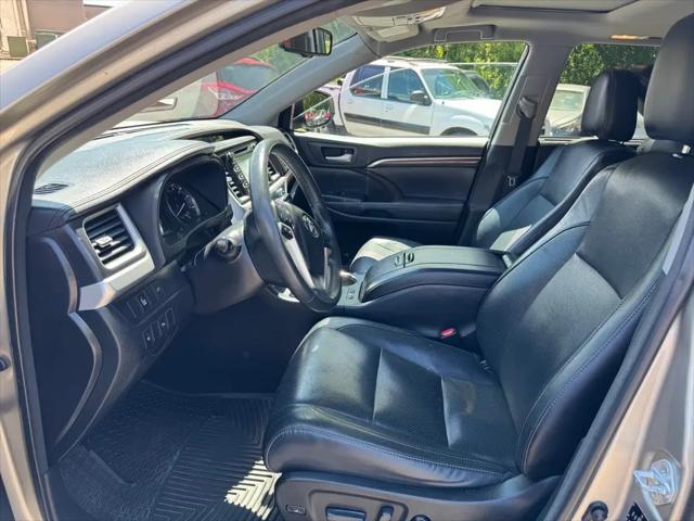 2016 Toyota Highlander Limited V6