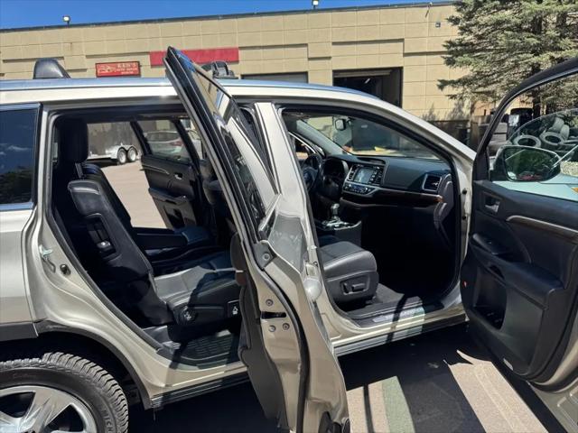 2016 Toyota Highlander Limited V6