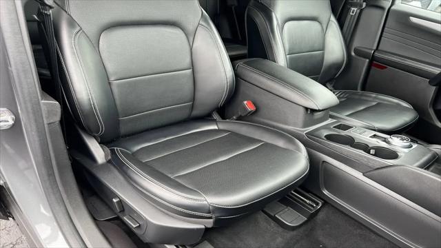 2024 Ford Escape Platinum