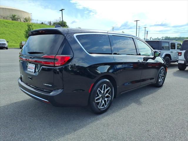 2027 Chrysler Pacifica Limited